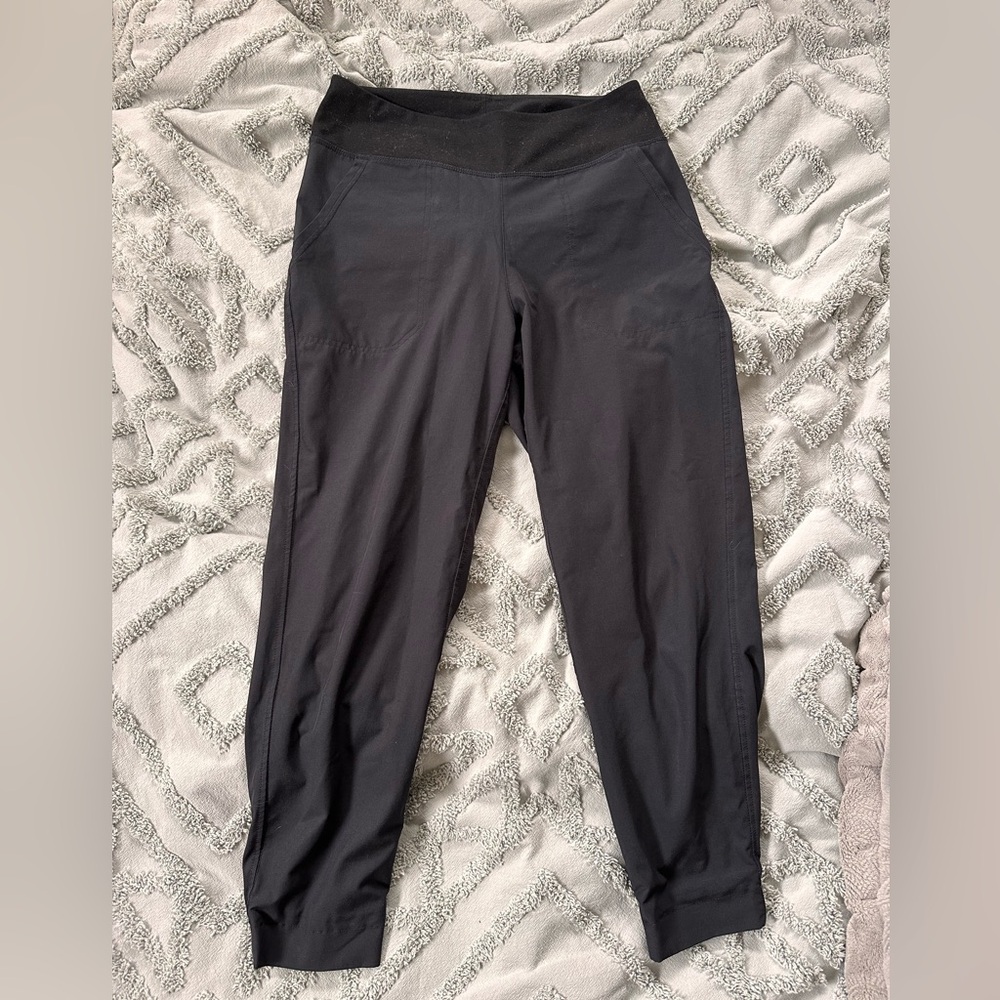 Patagonia Women’s Fleece Lined Happy Hike Studio Pants - Small